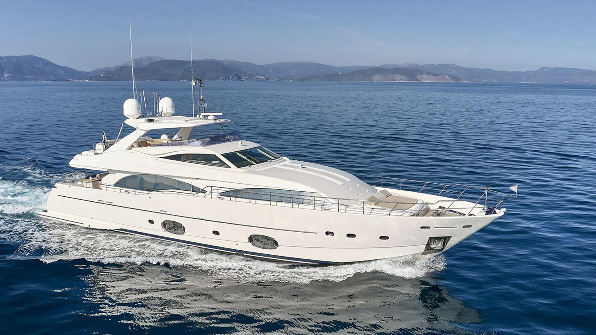 2006-Ferretti-Custom-Line-97-Outside-1